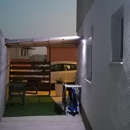 Apartman Lidija Dinjiška المظهر الخارجي الصورة