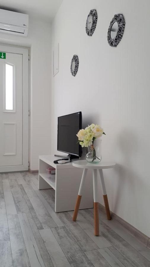 Apartman Lidija Dinjiška المظهر الخارجي الصورة